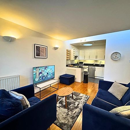 The Heart Of Kensington Mews - 3 Bedrooms House-Private Entrance-Hyde Park Walk Away-Green Park 9 Minutes Underground- The Best Of London With Glamour Of Kensington 외부 사진