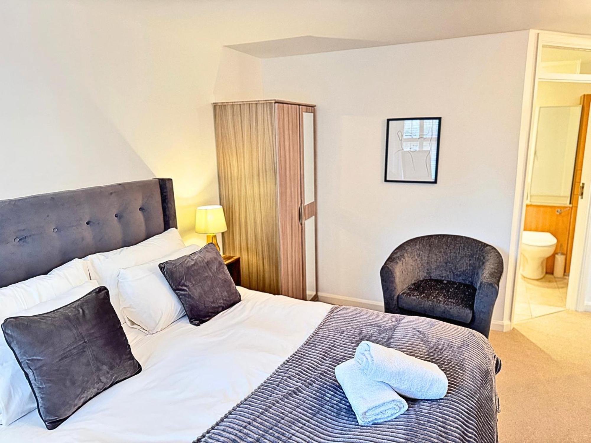 The Heart Of Kensington Mews - 3 Bedrooms House-Private Entrance-Hyde Park Walk Away-Green Park 9 Minutes Underground- The Best Of London With Glamour Of Kensington 외부 사진