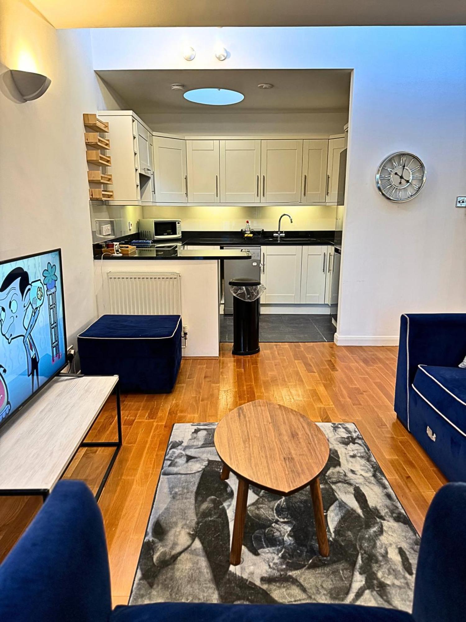The Heart Of Kensington Mews - 3 Bedrooms House-Private Entrance-Hyde Park Walk Away-Green Park 9 Minutes Underground- The Best Of London With Glamour Of Kensington 외부 사진
